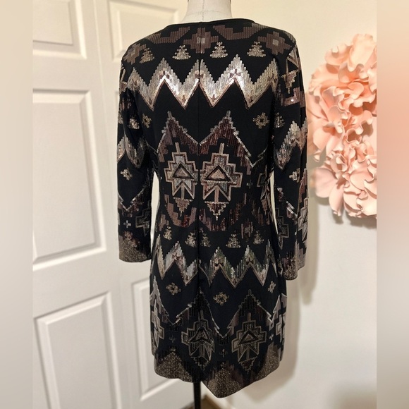 Express black Jersey Knit Stretch Mini Dress with Gold Sequin Design Size Largee - Picture 6 of 6